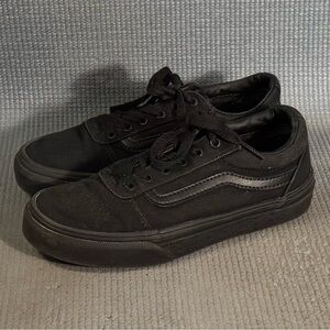 Vans Off The Wall Old Skool Low Black Sneakers Kid’s Size 2